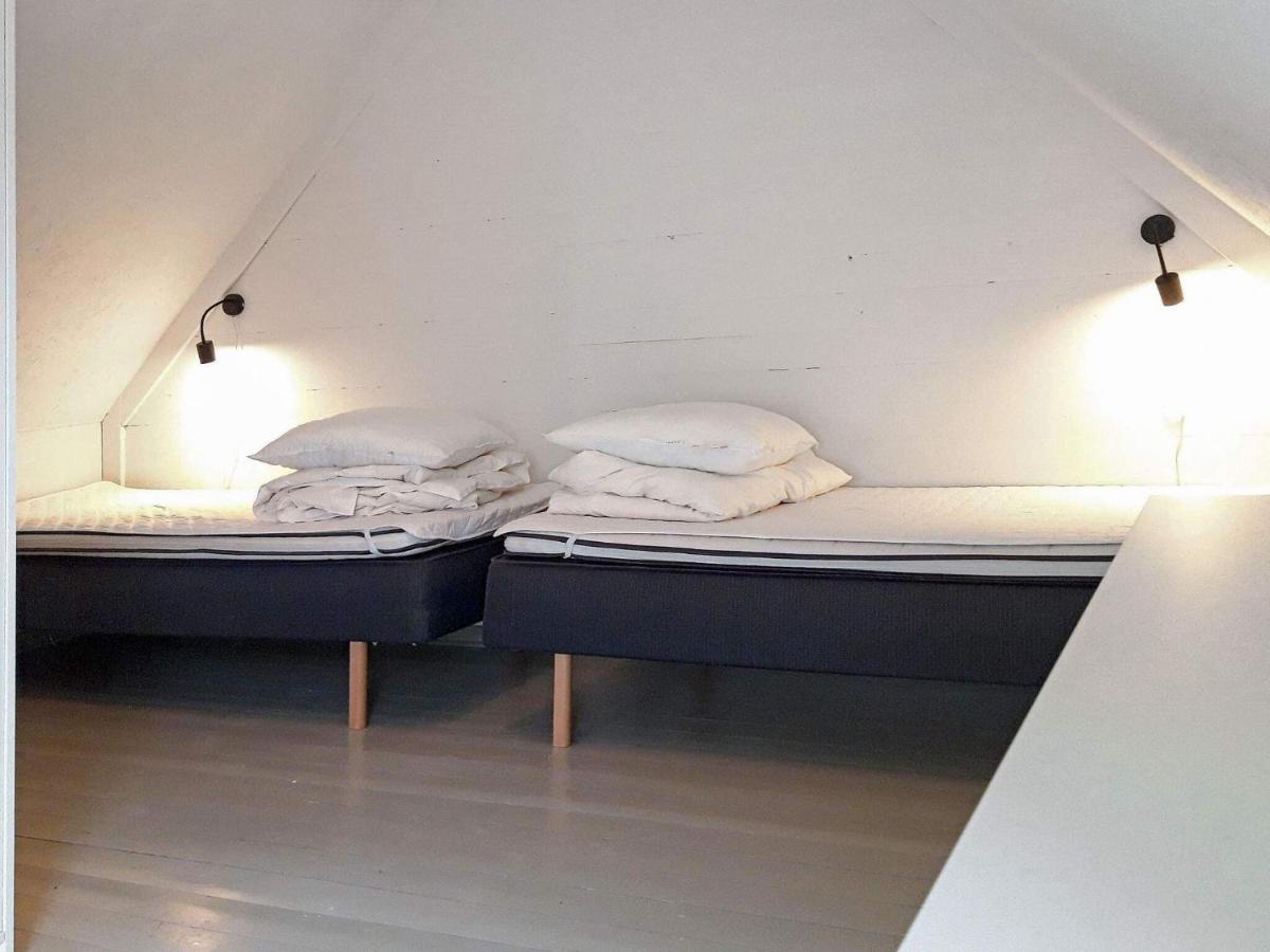 4 Person Holiday Home In Bandholm Εξωτερικό φωτογραφία
